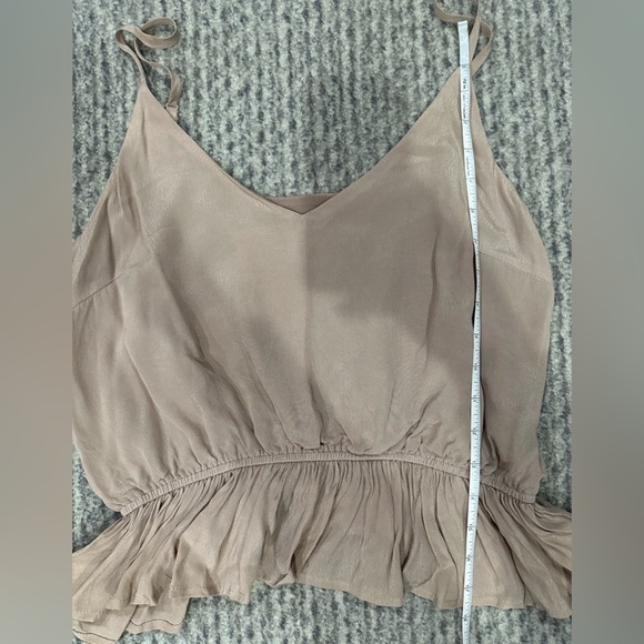 Women’s taupe cropped camisole, NWT - Picture 5 of 7